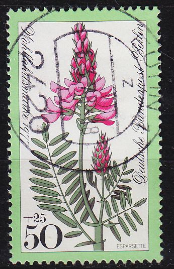 Buy GERMANY BERLIN [1977] MiNr 0558 ( O/used ) Blumen